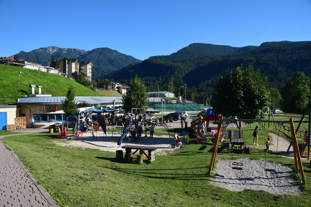 Antelao Dolomiti Mountain Resort Borca di Cadore Exterior foto